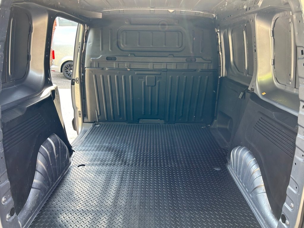 Used Vauxhall Combo 2019 for sale - 76787663: Photo 35