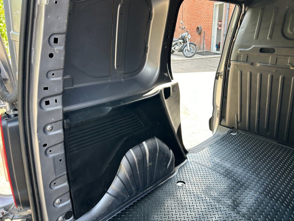 Used Vauxhall Combo 2019 for sale - 76787663: Photo 37