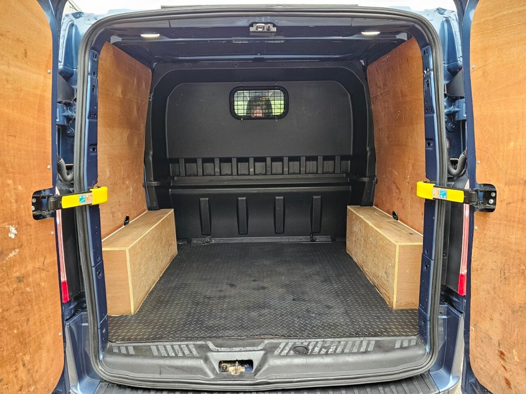 Used Ford Transit Custom 2020 for sale - 76787668: Photo 30
