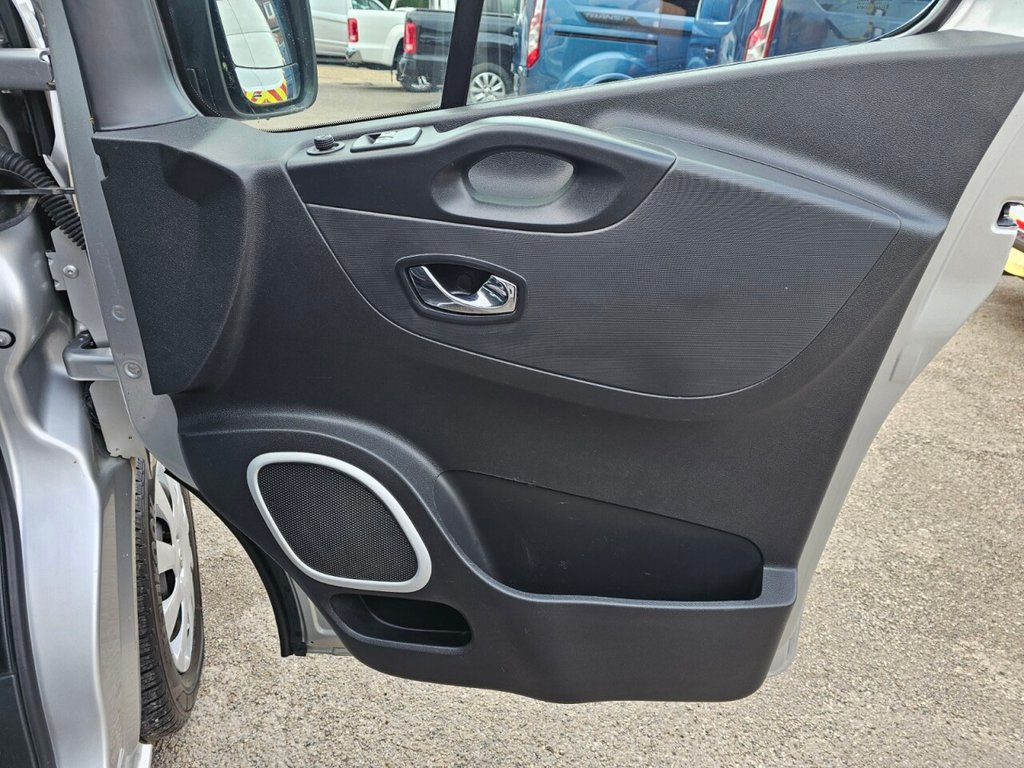 Used Vauxhall Vivaro 2017 for sale - 76787666: Photo 14