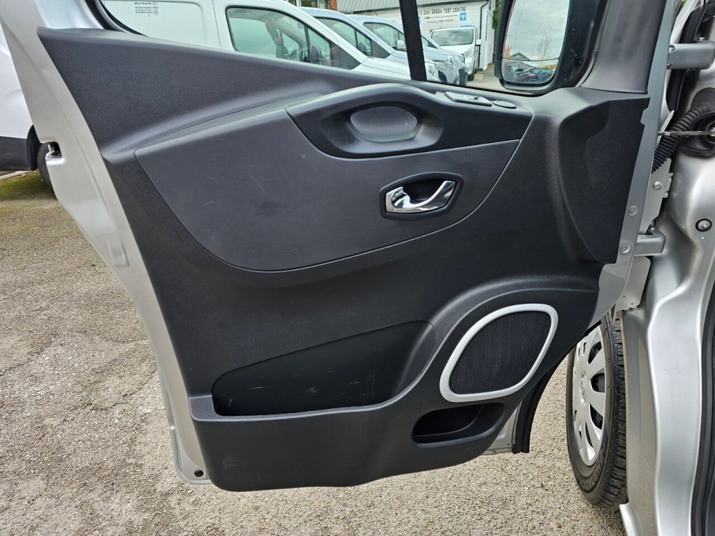 Used Vauxhall Vivaro 2017 for sale - 76787666: Photo 18