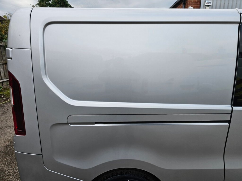 Used Vauxhall Vivaro 2017 for sale - 76787666: Photo 45