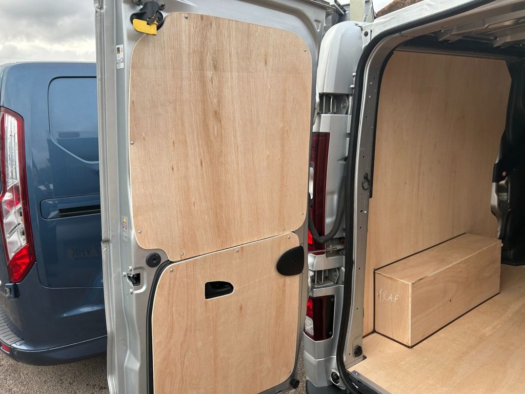 Used Vauxhall Vivaro 2017 for sale - 76787666: Photo 47