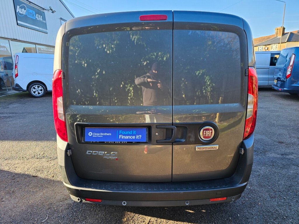 Used Fiat Doblo 2017 for sale - 77212725: Photo 12