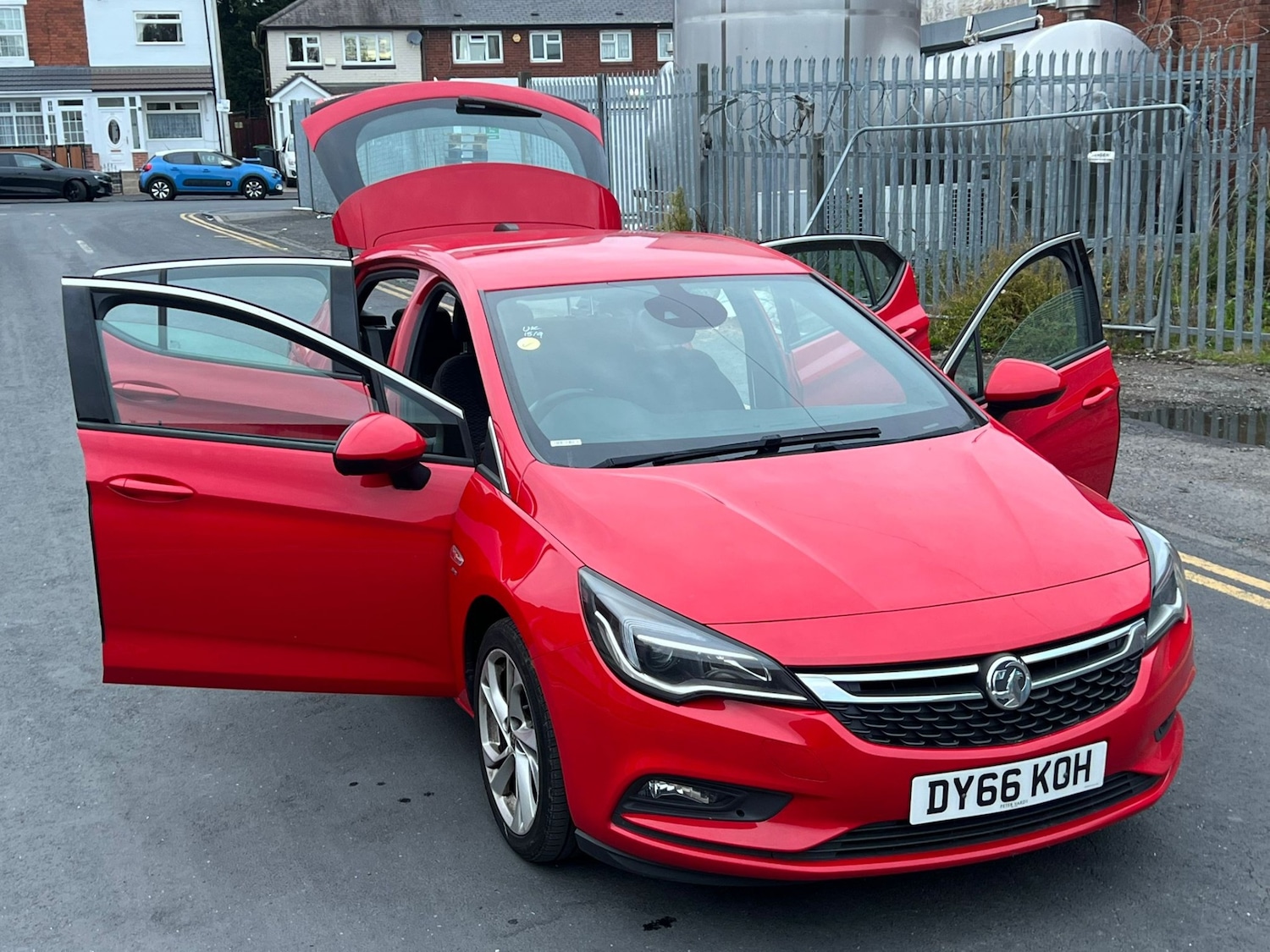 Used Vauxhall Astra 2016 for sale - 76364138: Photo 1