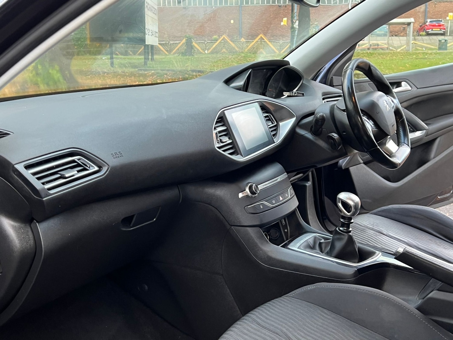 Used Peugeot 308 2017 for sale - 76358269: Photo 17
