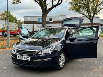 Used Peugeot 308 2017 for sale - 76358269: Photo