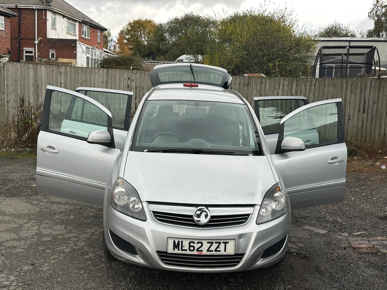 Used Vauxhall Zafira 2012 for sale - 76358392: Photo 2