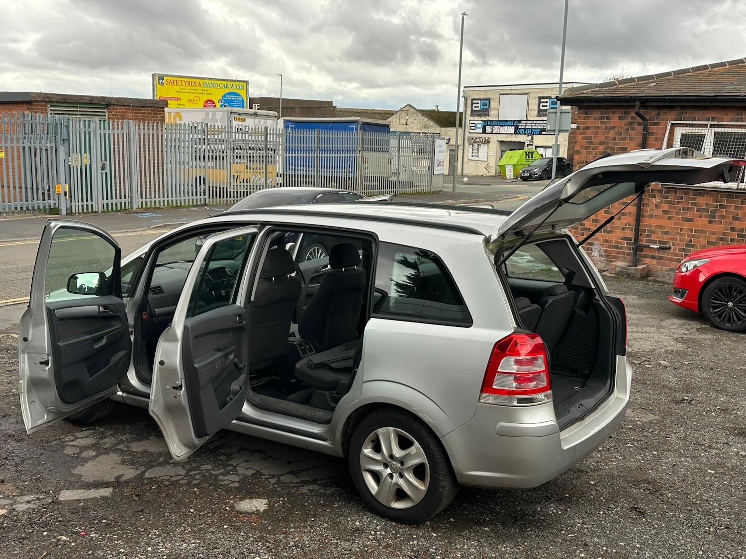 Used Vauxhall Zafira 2012 for sale - 76358392: Photo 24