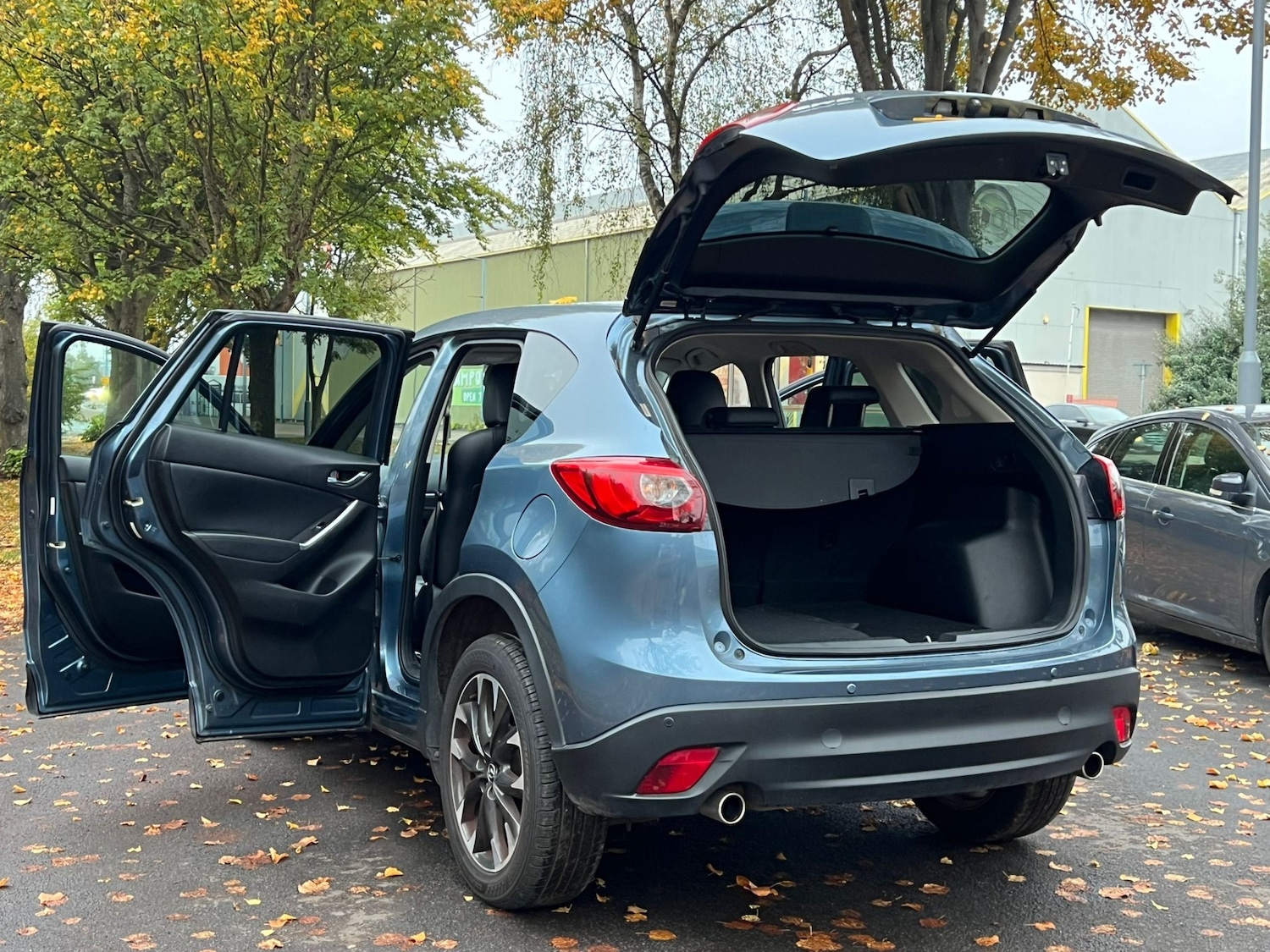 Used Mazda CX-5 2017 for sale - 76358421: Photo 4