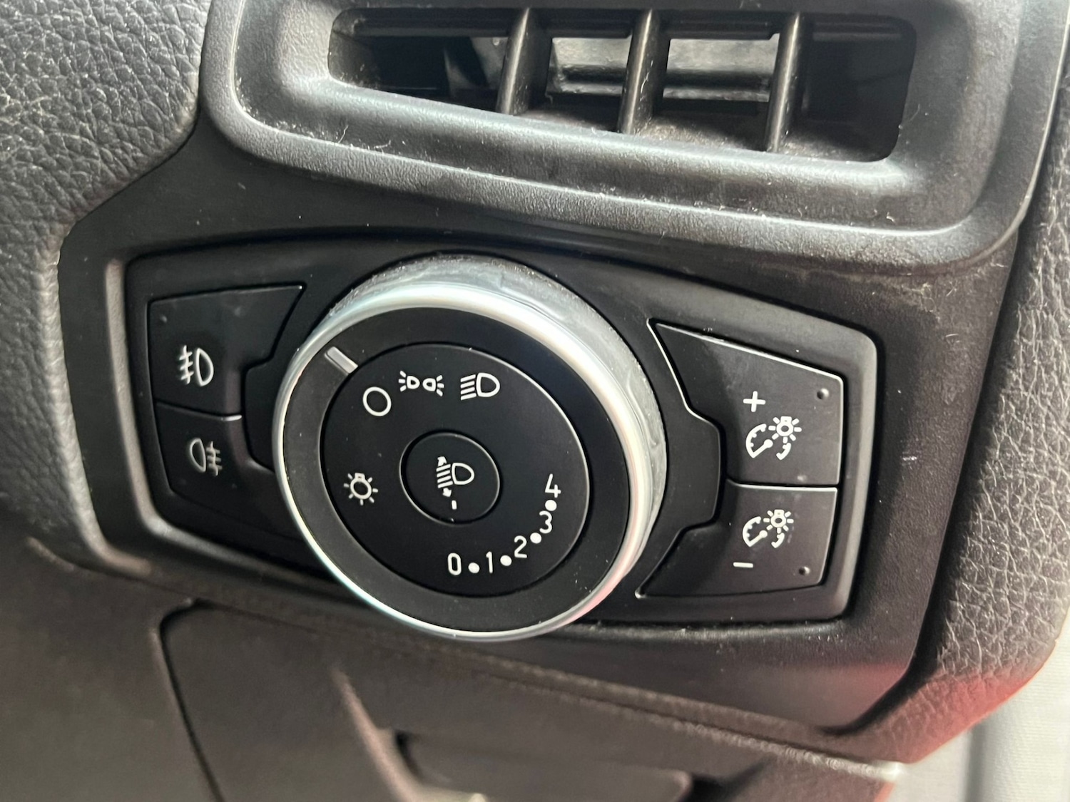 Used Ford Focus 2015 for sale - 76375447: Photo 11