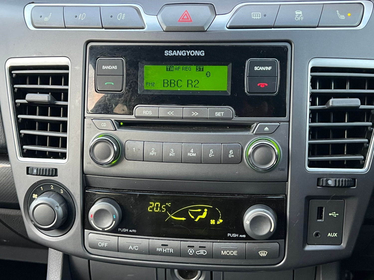 Used Ssangyong Turismo 2014 for sale - 76358413: Photo 10