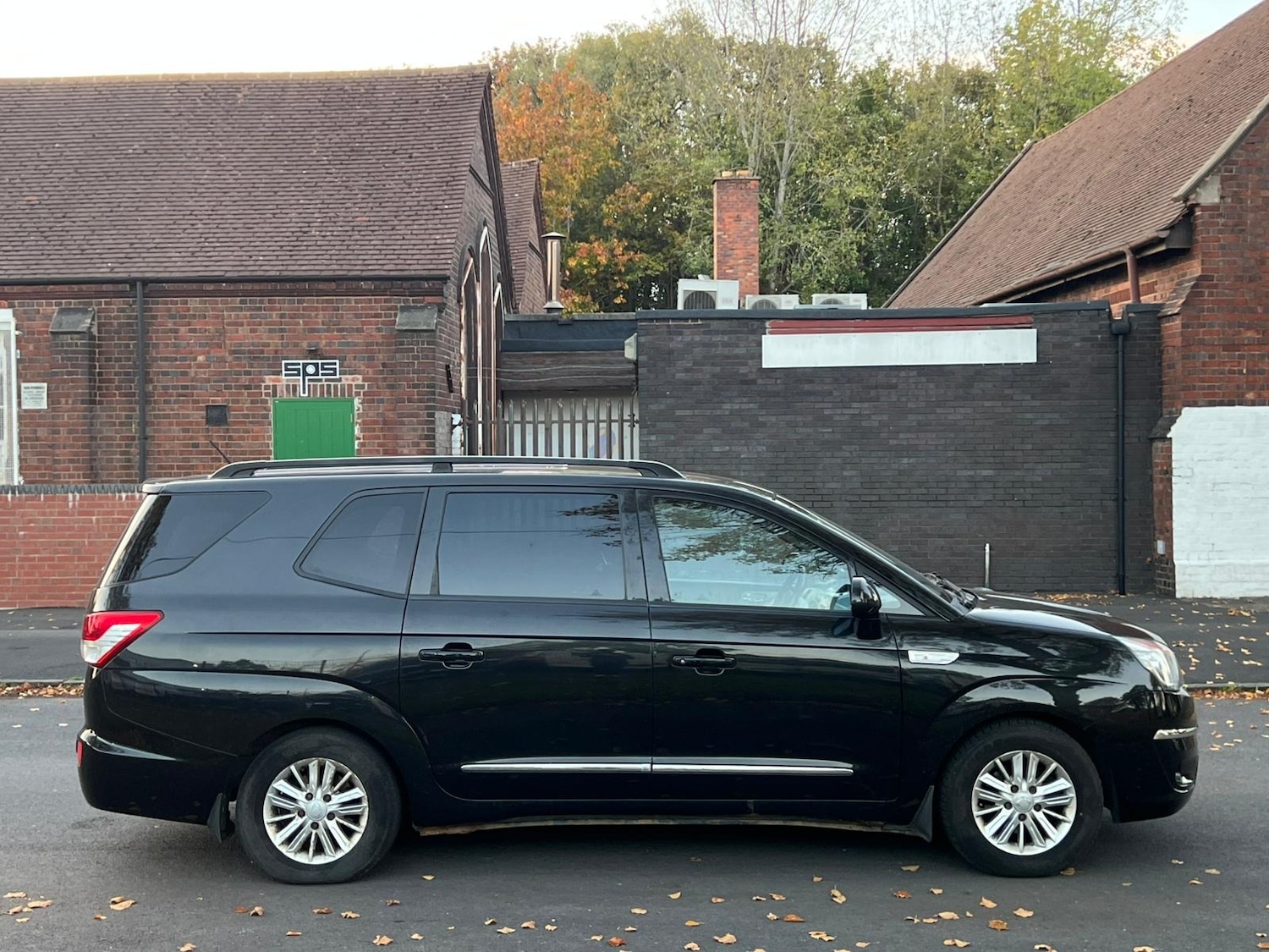 Used Ssangyong Turismo 2014 for sale - 76358413: Photo 30