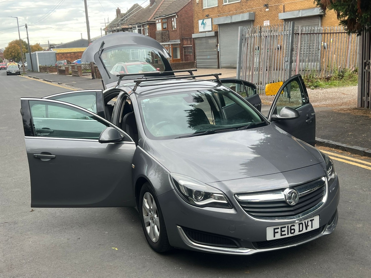 Used Vauxhall Insignia 2016 for sale - 76364852: Photo 3