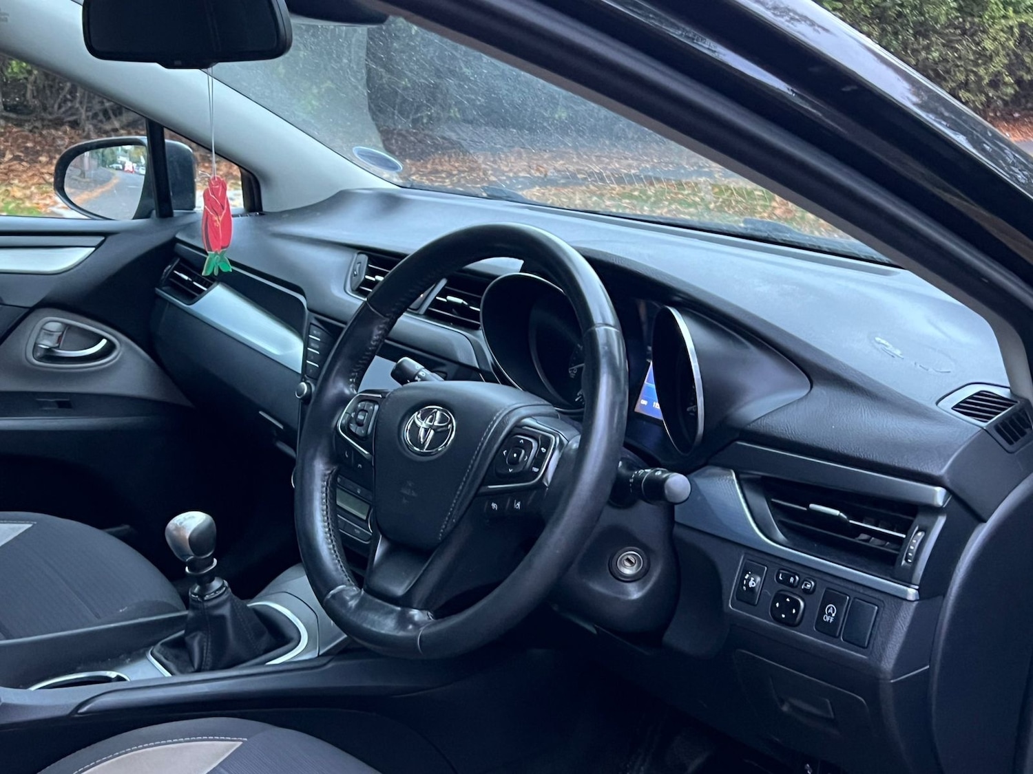 Used Toyota Avensis 2017 for sale - 76366775: Photo 12