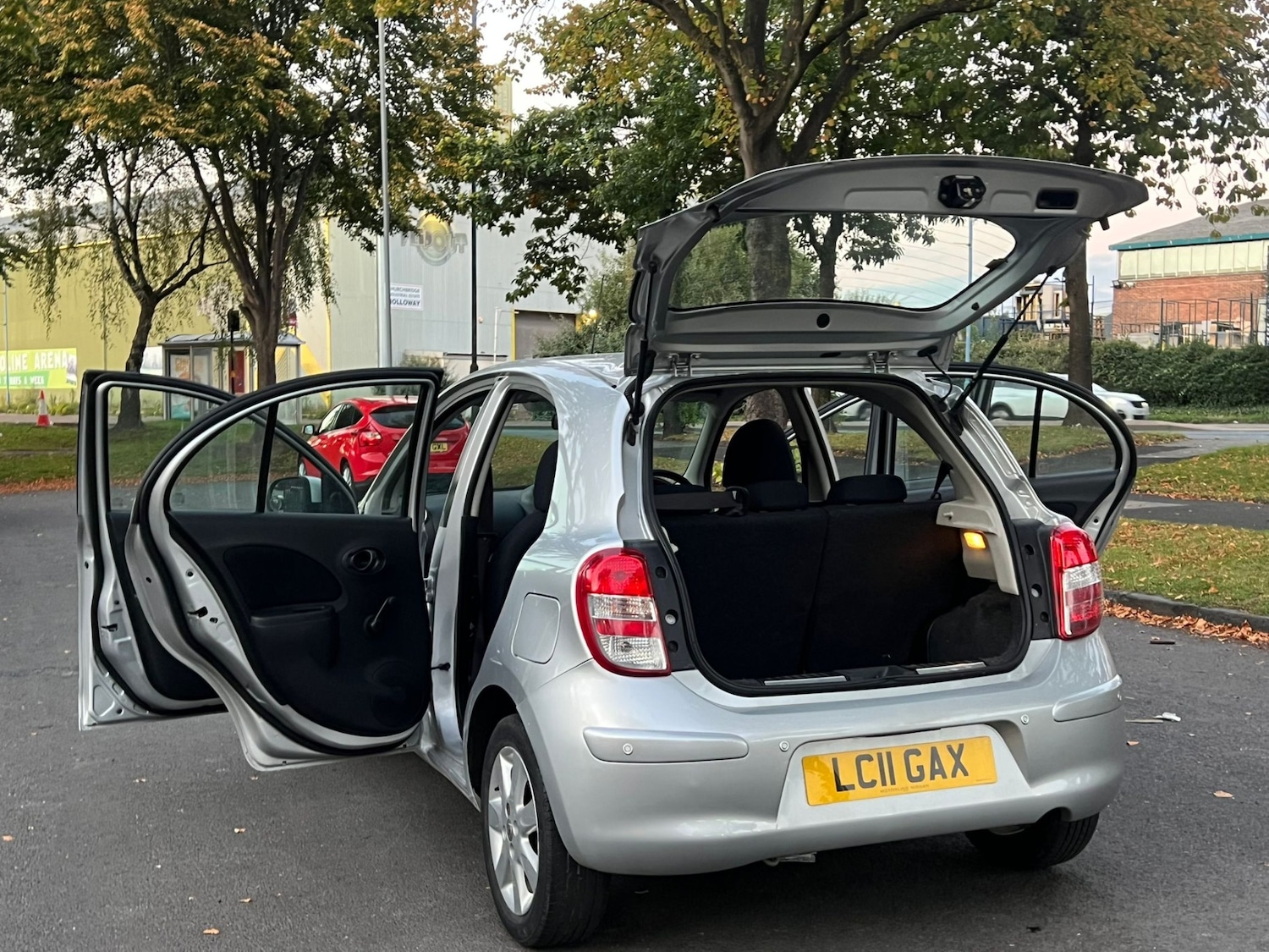 Used Nissan Micra 2011 for sale - 76371769: Photo 6
