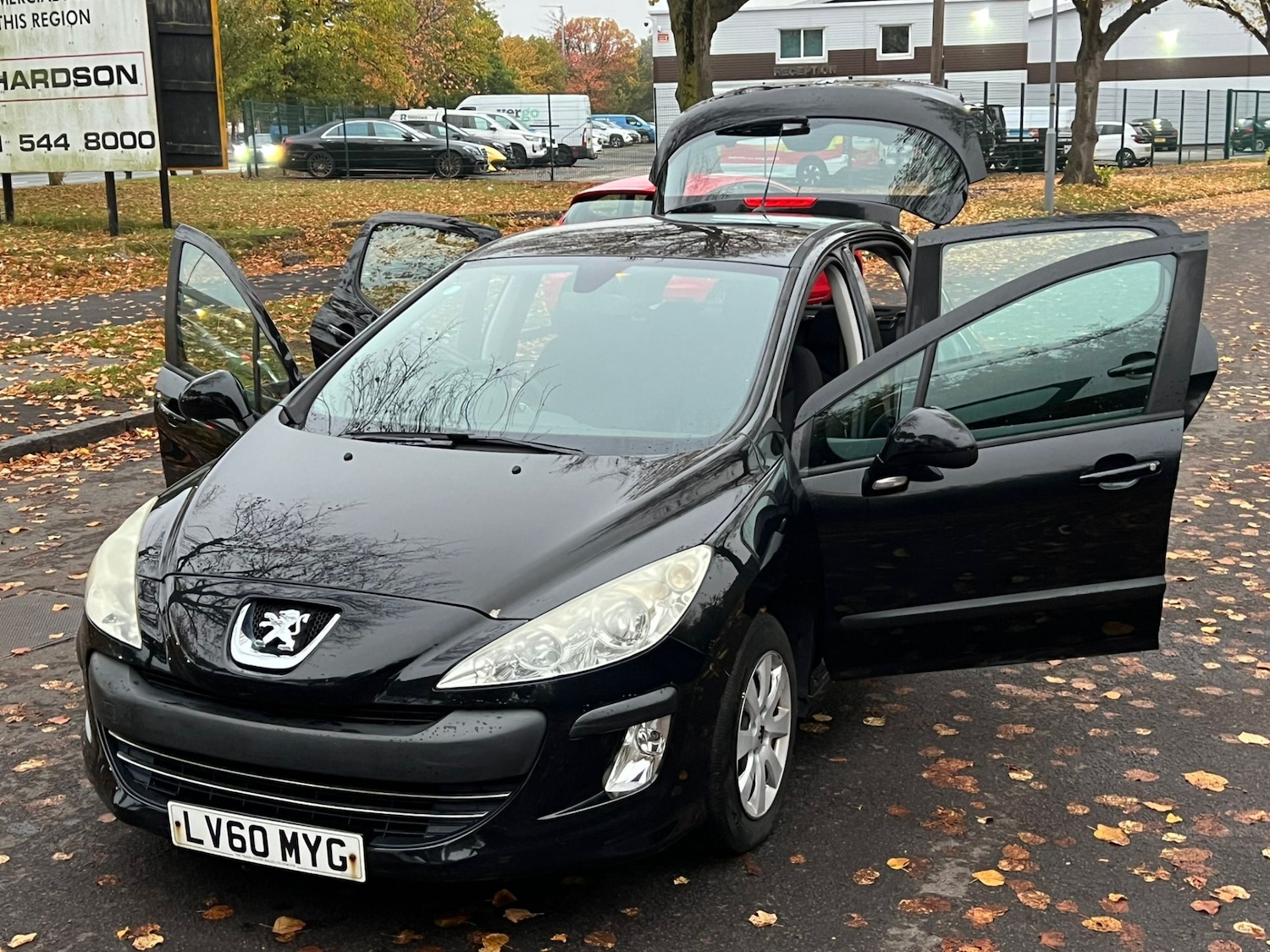 Used Peugeot 308 2010 for sale - 76364364: Photo 20