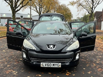 Used Peugeot 308 2010 for sale - 76364364: Photo