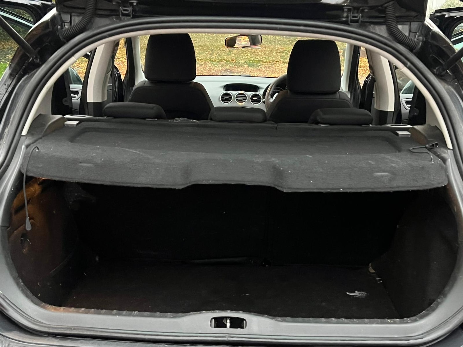 Used Peugeot 308 2010 for sale - 76364364: Photo 7