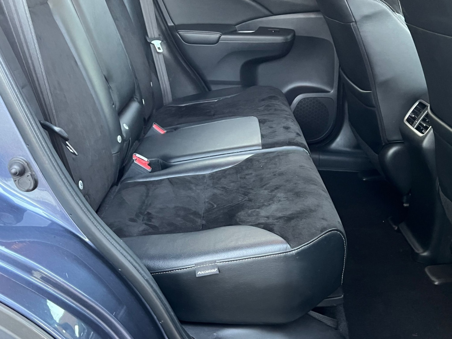 Used Honda CR-V 2017 for sale - 76365116: Photo 19