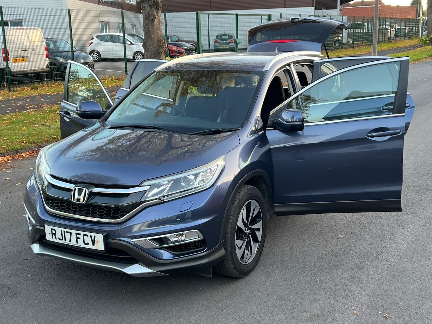 Used Honda CR-V 2017 for sale - 76365116: Photo 28