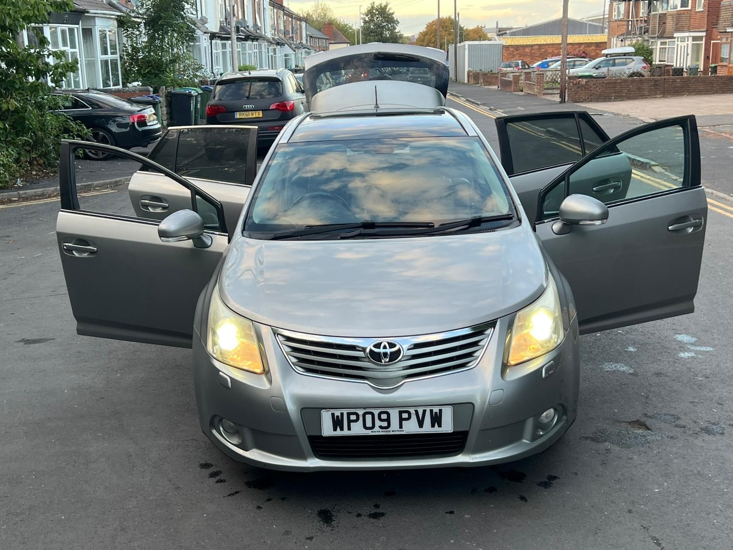 Used Toyota Avensis 2009 for sale - 76364273: Photo 21