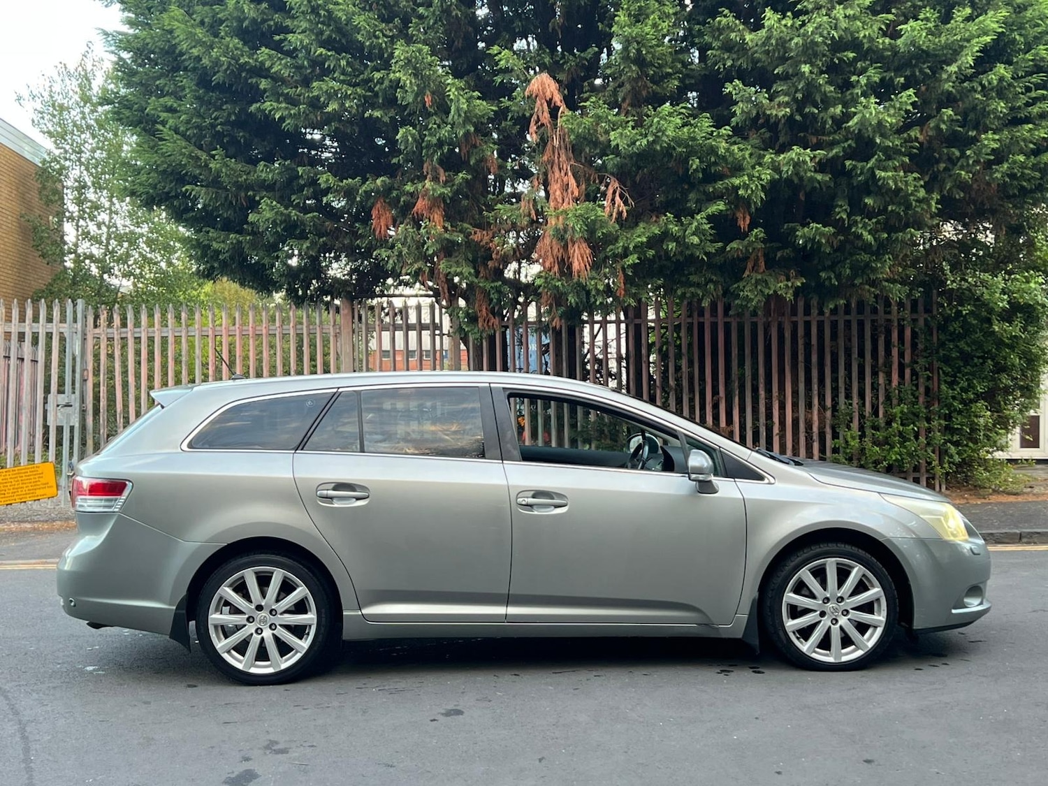 Used Toyota Avensis 2009 for sale - 76364273: Photo 22
