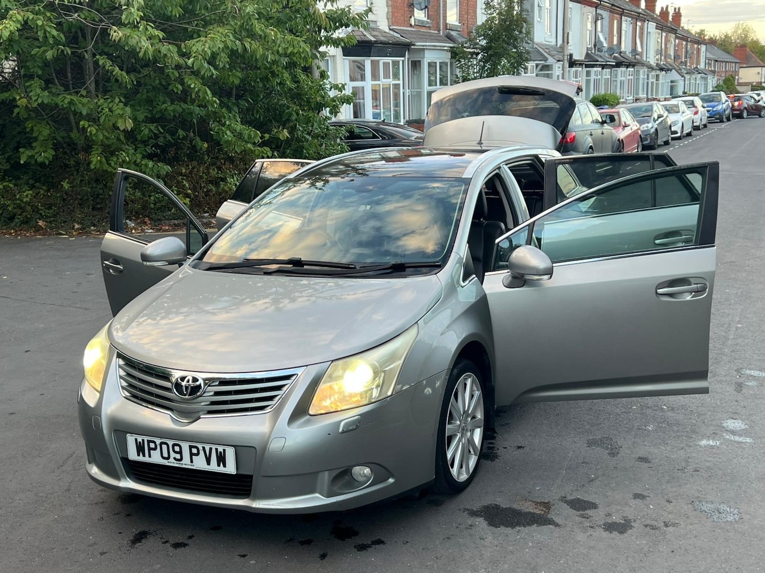 Used Toyota Avensis 2009 for sale - 76364273: Photo 25