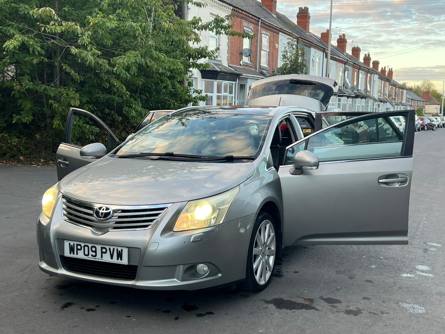 Used Toyota Avensis 2009 for sale - 76364273: Photo 3