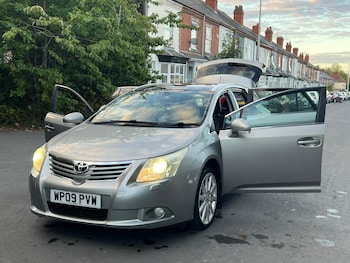Used Toyota Avensis 2009 for sale - 76364273: Photo
