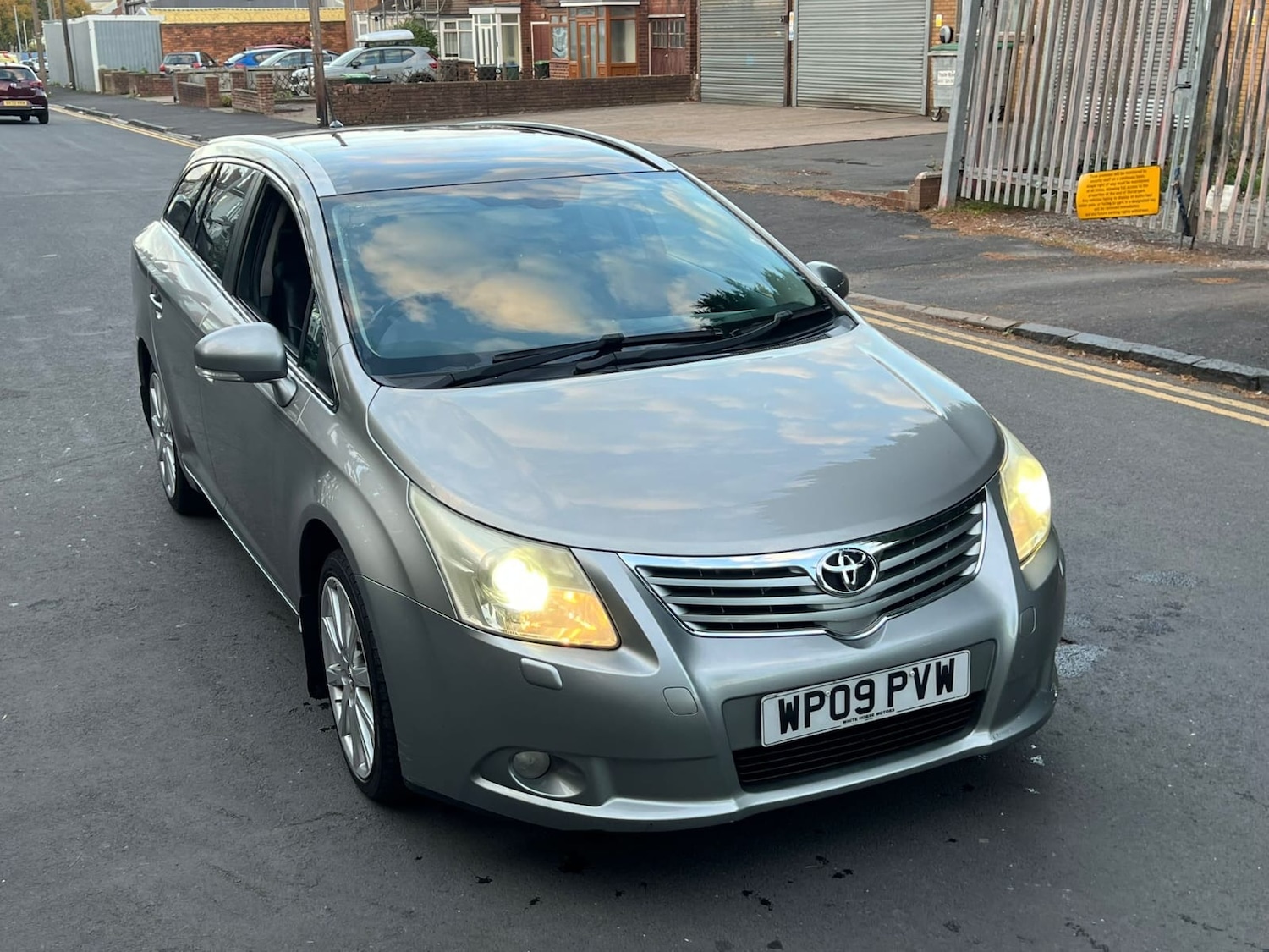 Used Toyota Avensis 2009 for sale - 76364273: Photo 9