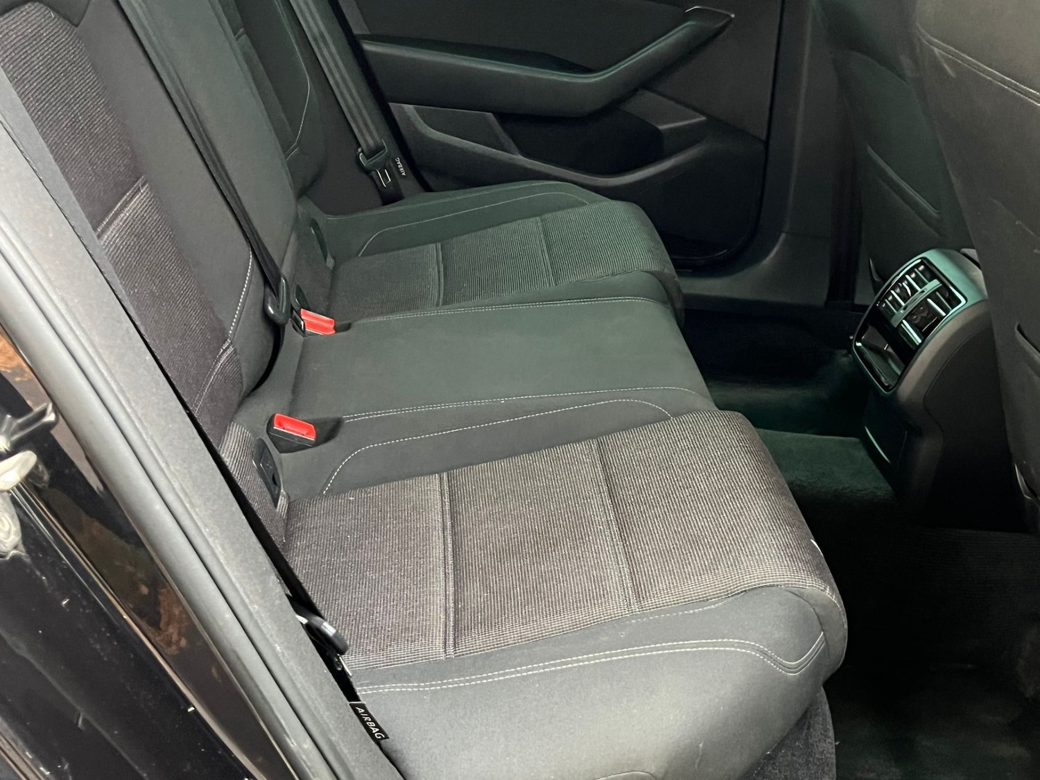 Used Volkswagen Passat 2015 for sale - 76358406: Photo 18