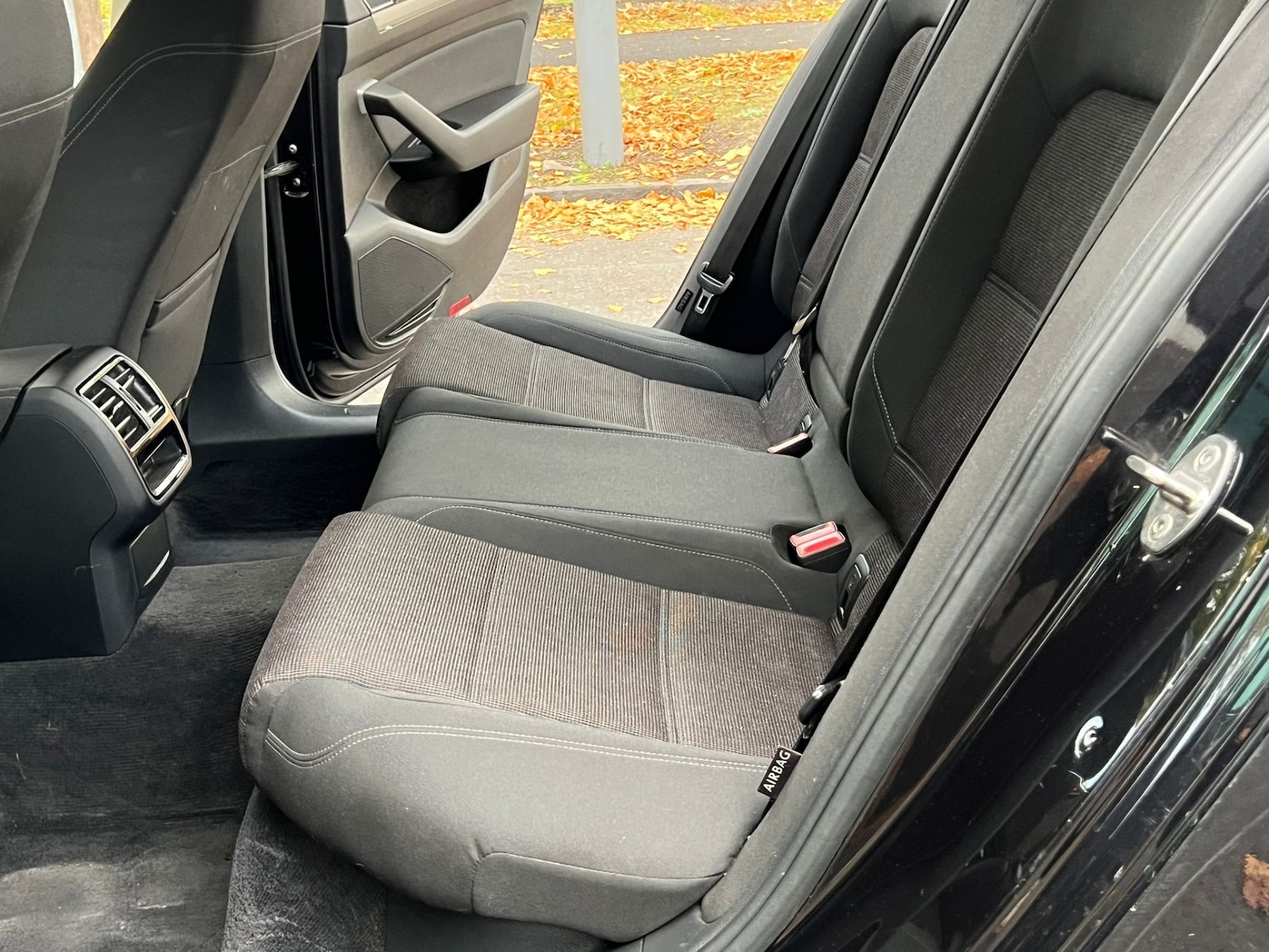 Used Volkswagen Passat 2015 for sale - 76358406: Photo 20