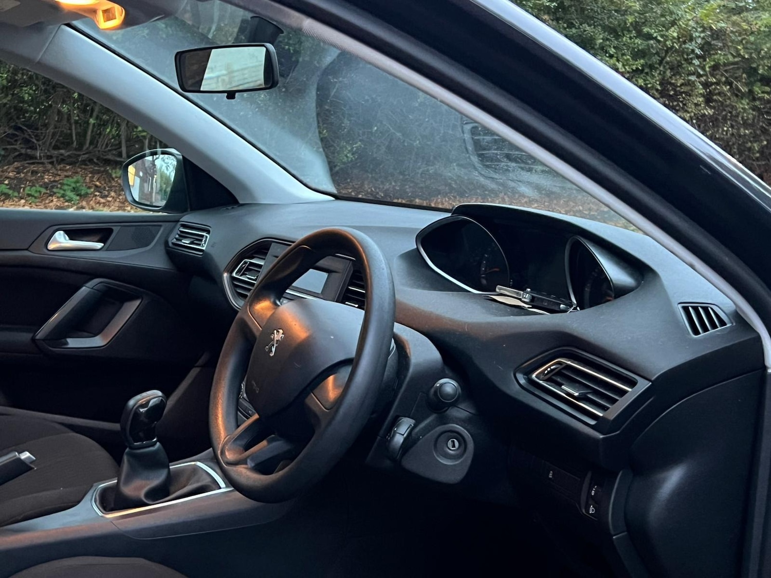 Used Peugeot 308 2016 for sale - 76371770: Photo 14