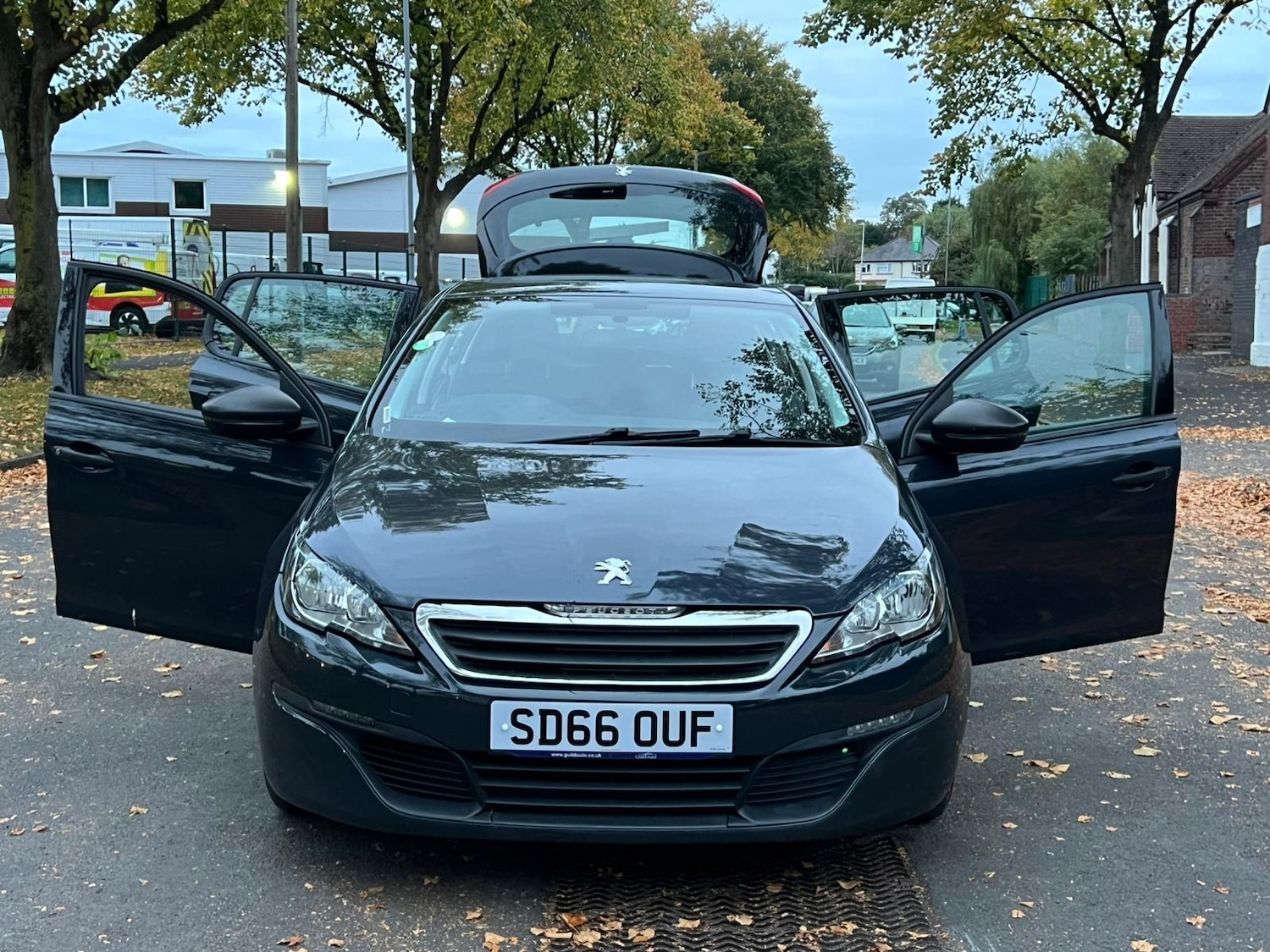 Used Peugeot 308 2016 for sale - 76371770: Photo 2