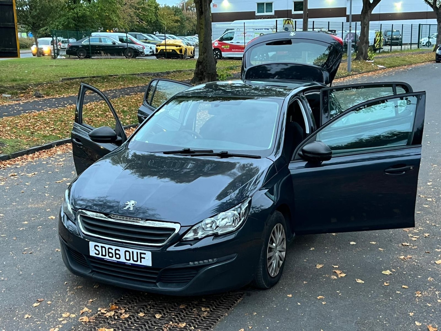 Used Peugeot 308 2016 for sale - 76371770: Photo 35