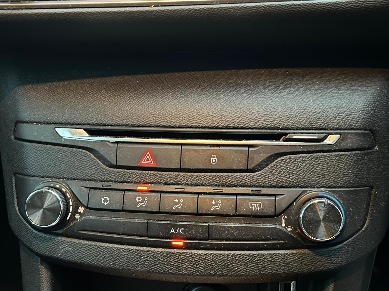 Used Peugeot 308 2016 for sale - 76371770: Photo 7