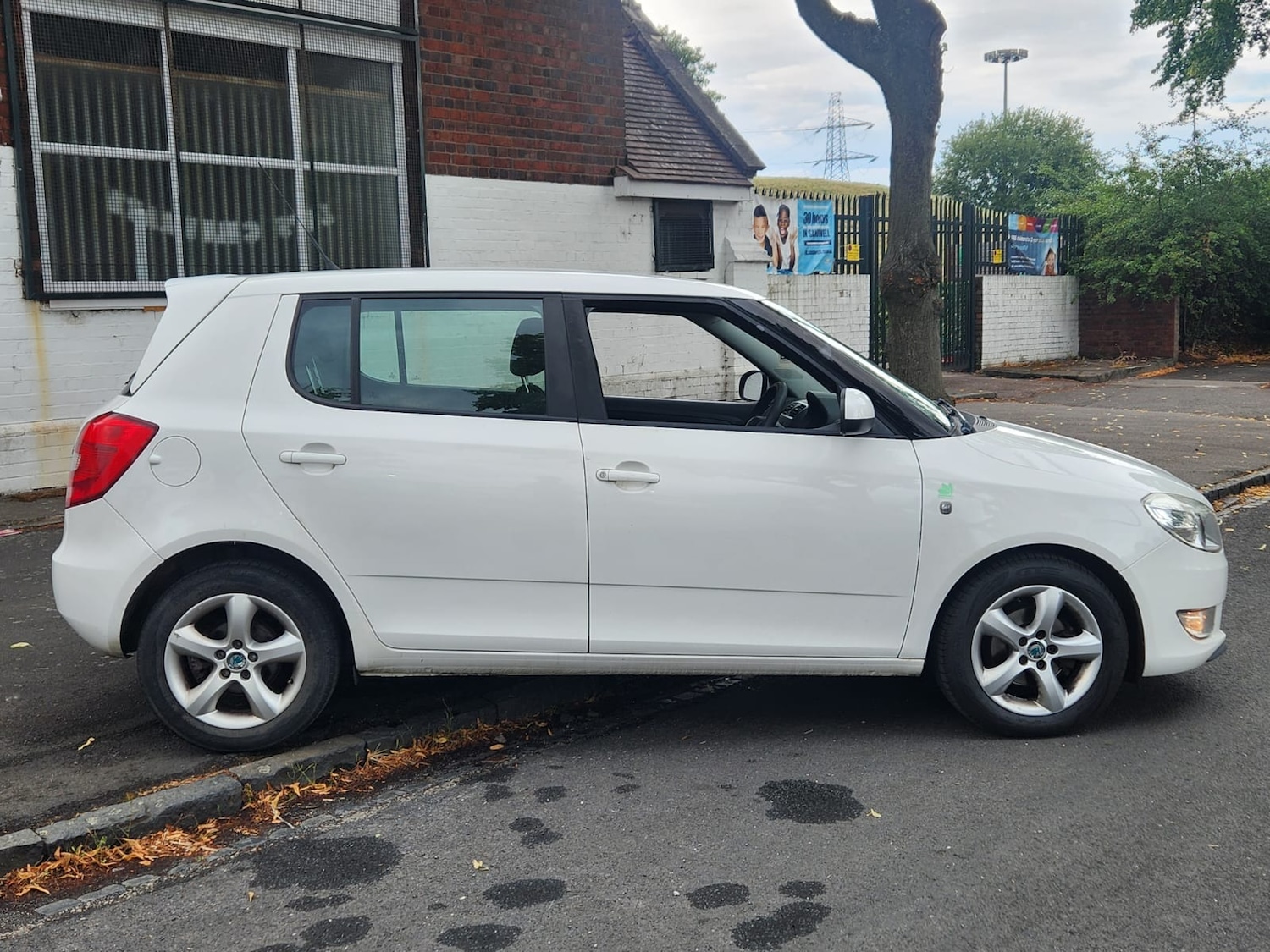 Used Skoda Fabia 2011 for sale - 76370014: Photo 6