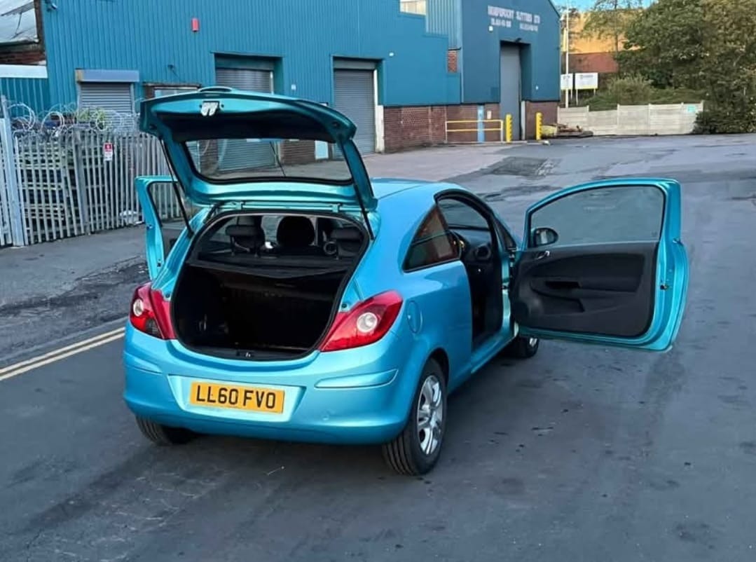 Used Vauxhall Corsa 2010 for sale - 76375056: Photo 7