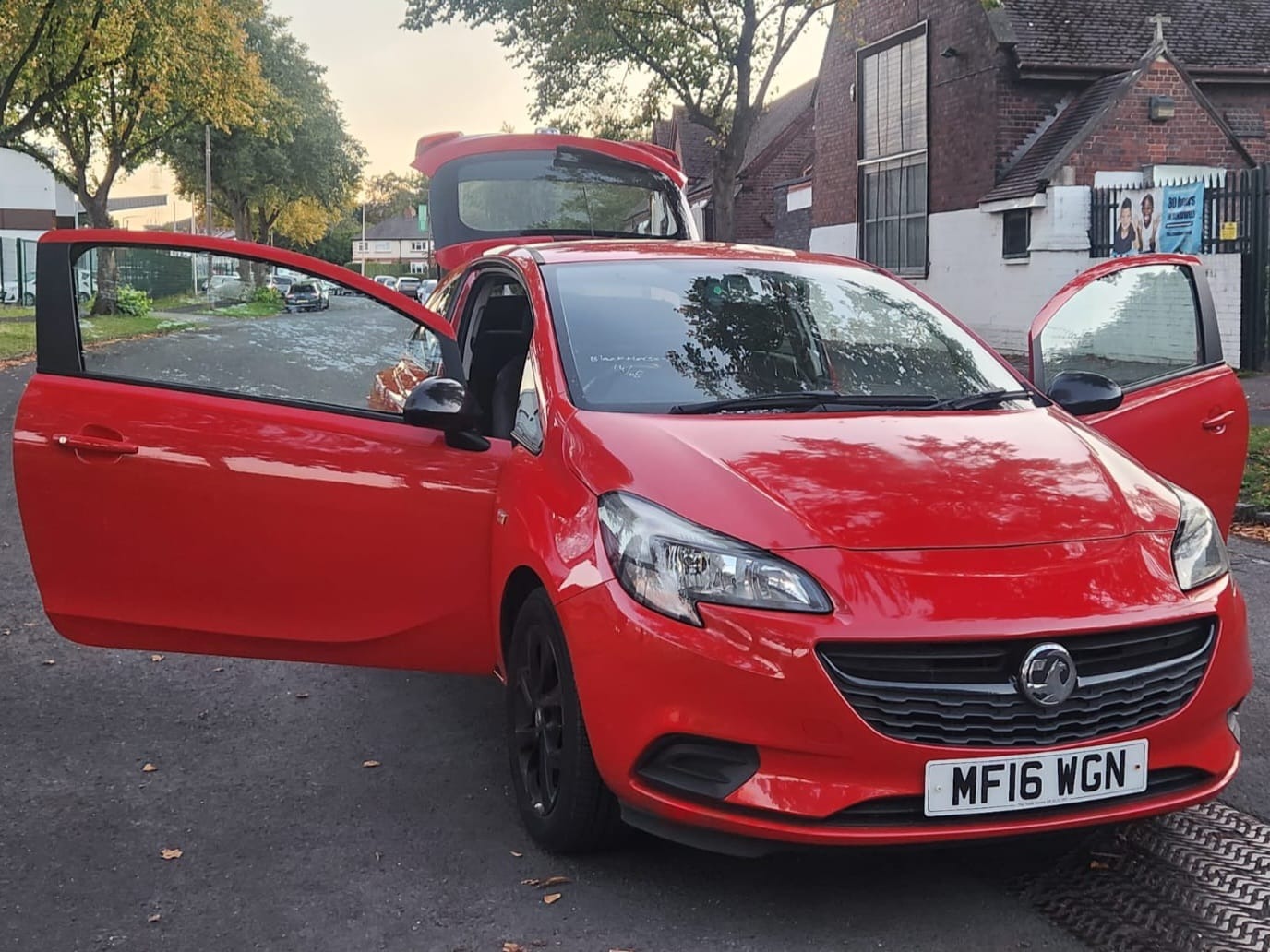Used Vauxhall Corsa 2016 for sale - 76358411: Photo 1