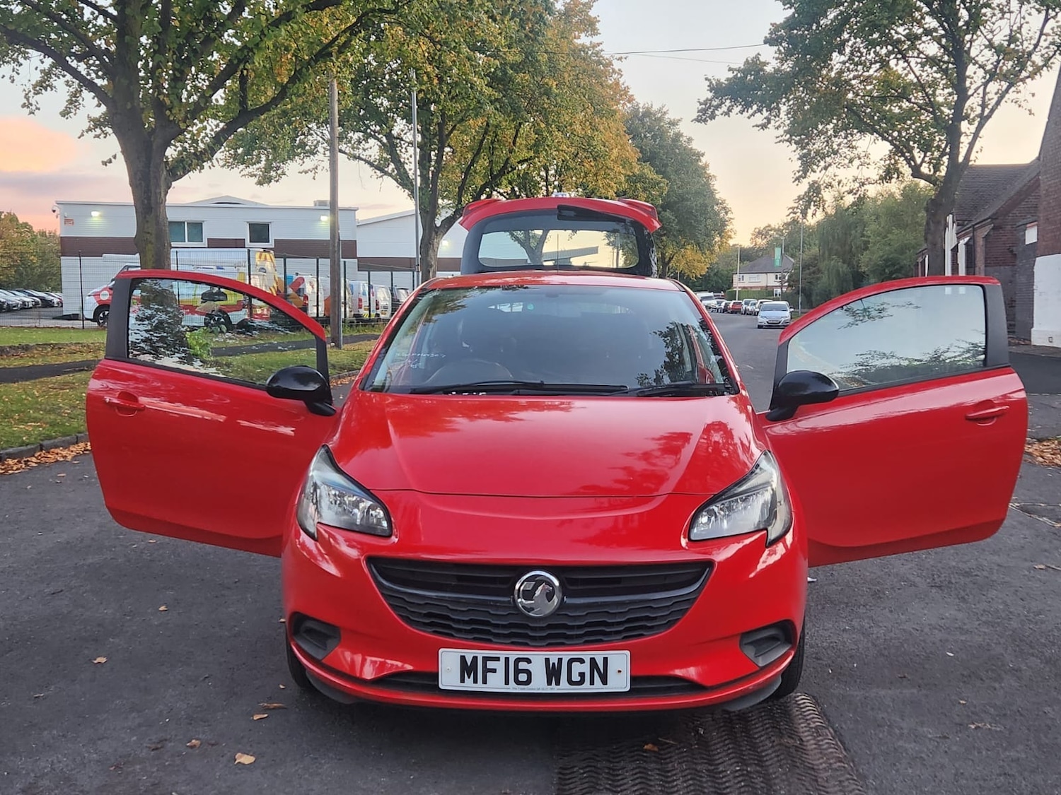 Used Vauxhall Corsa 2016 for sale - 76358411: Photo 2