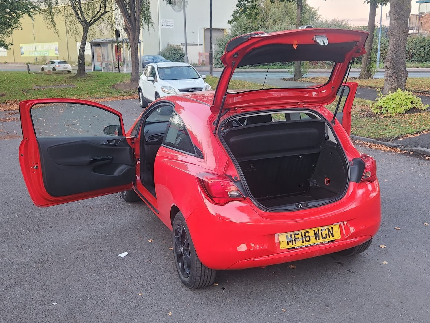 Used Vauxhall Corsa 2016 for sale - 76358411: Photo 4
