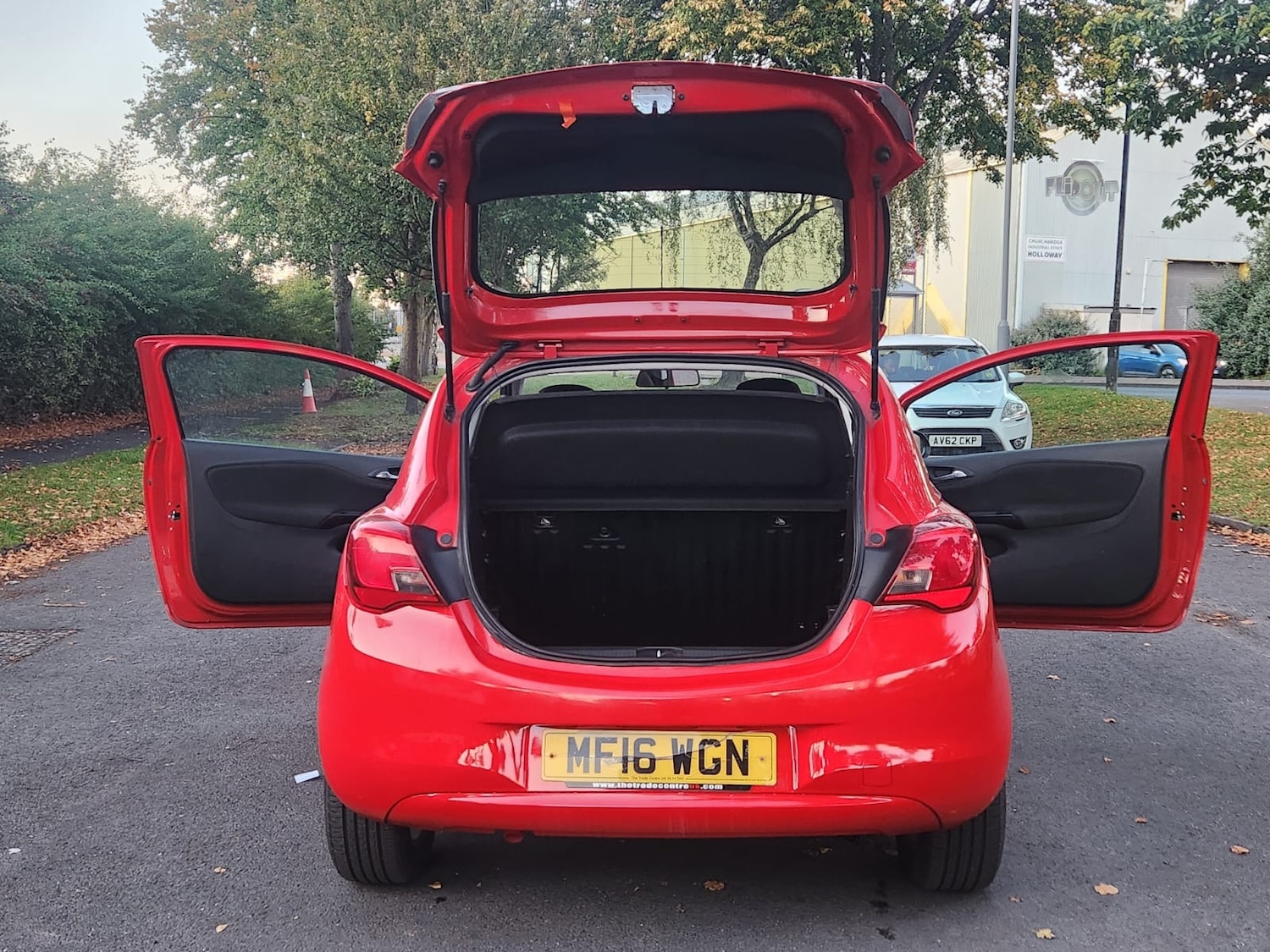 Used Vauxhall Corsa 2016 for sale - 76358411: Photo 5