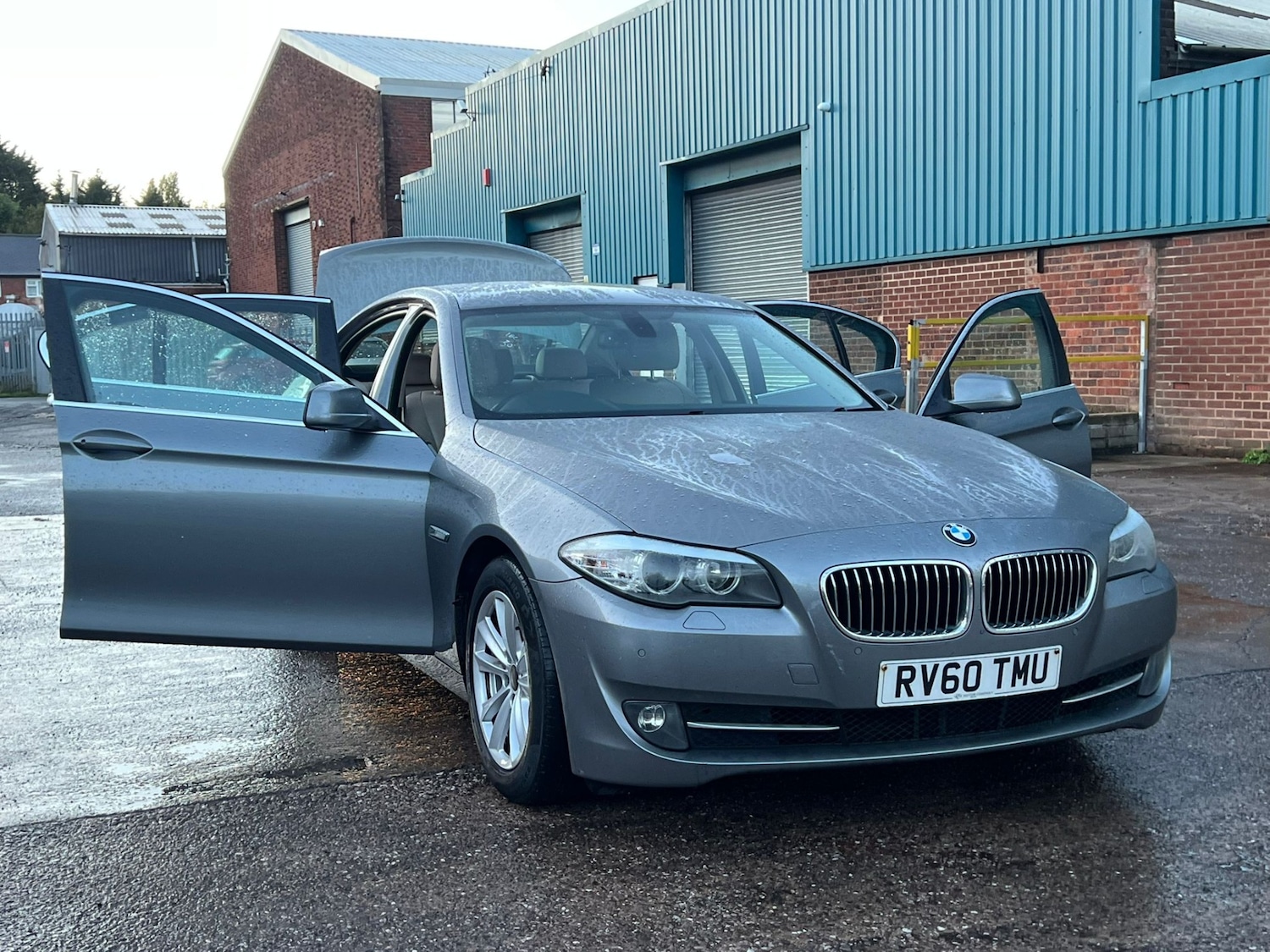 Used BMW 5 Series 2010 for sale - 76370027: Photo 1