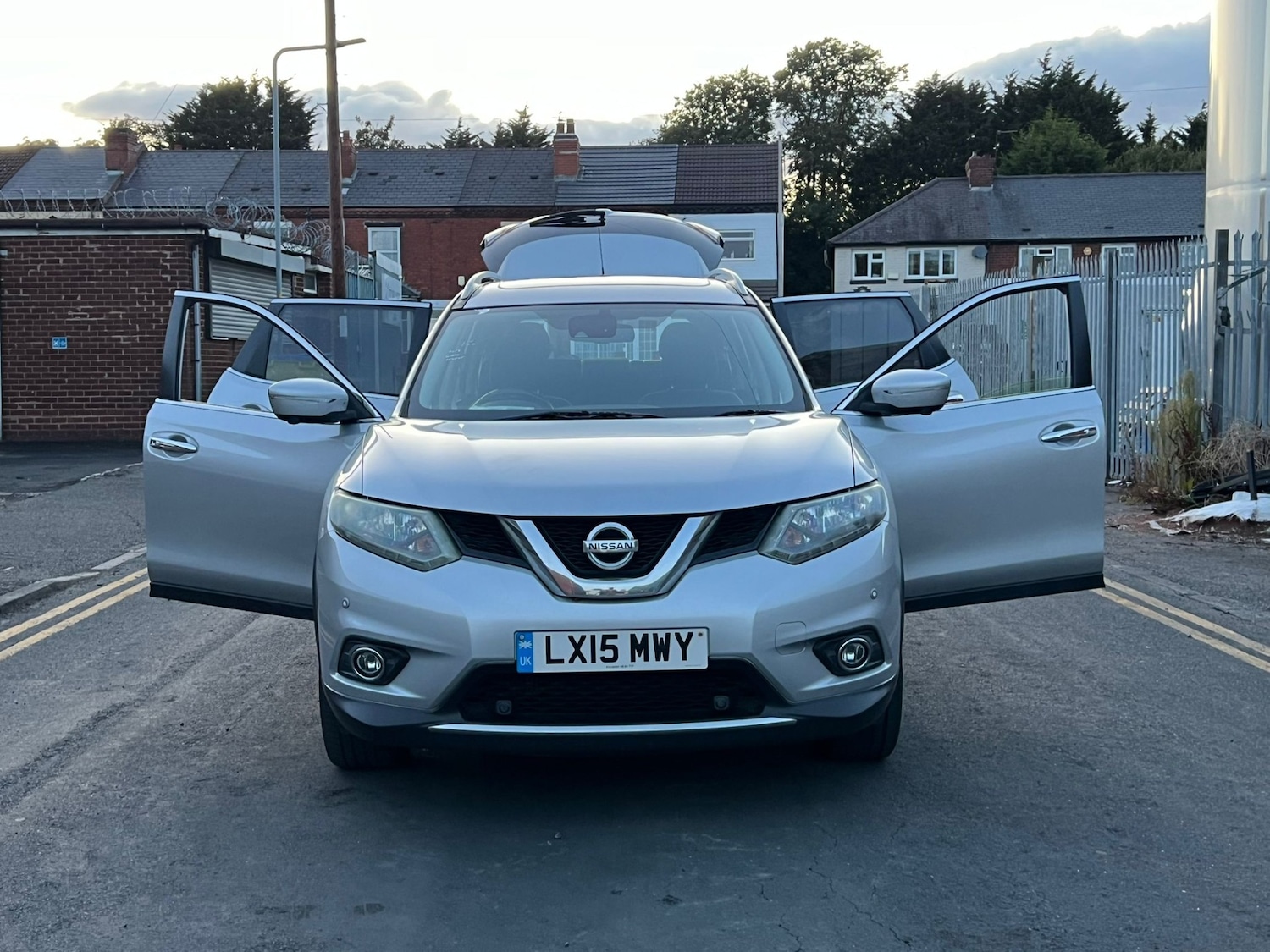 Used Nissan X-Trail 2015 for sale - 76355083: Photo 2