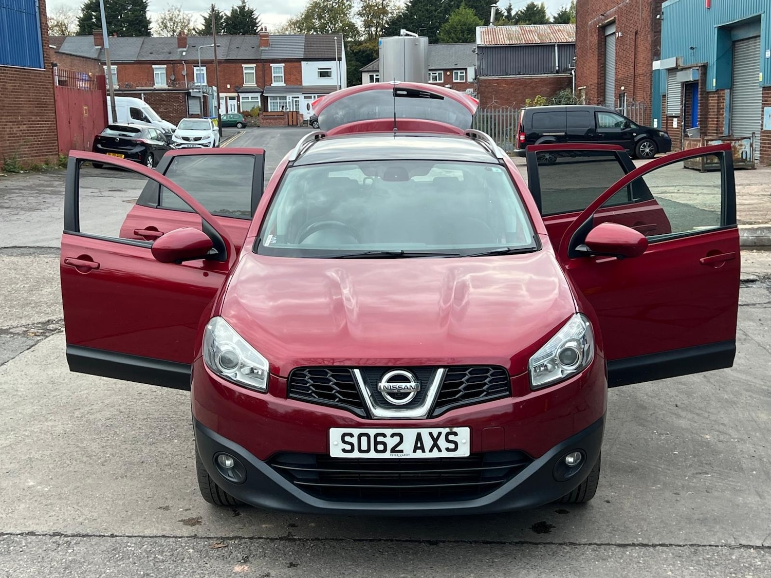 Used Nissan Qashqai+2 2013 for sale - 76352714: Photo 2