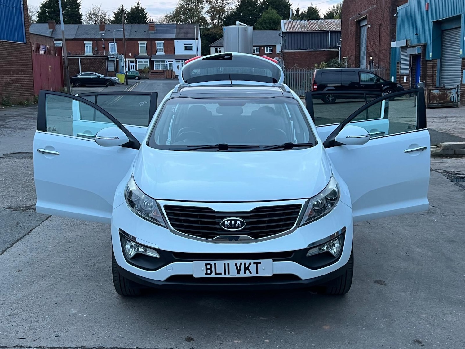 Used Kia Sportage 2011 for sale - 76354988: Photo 37