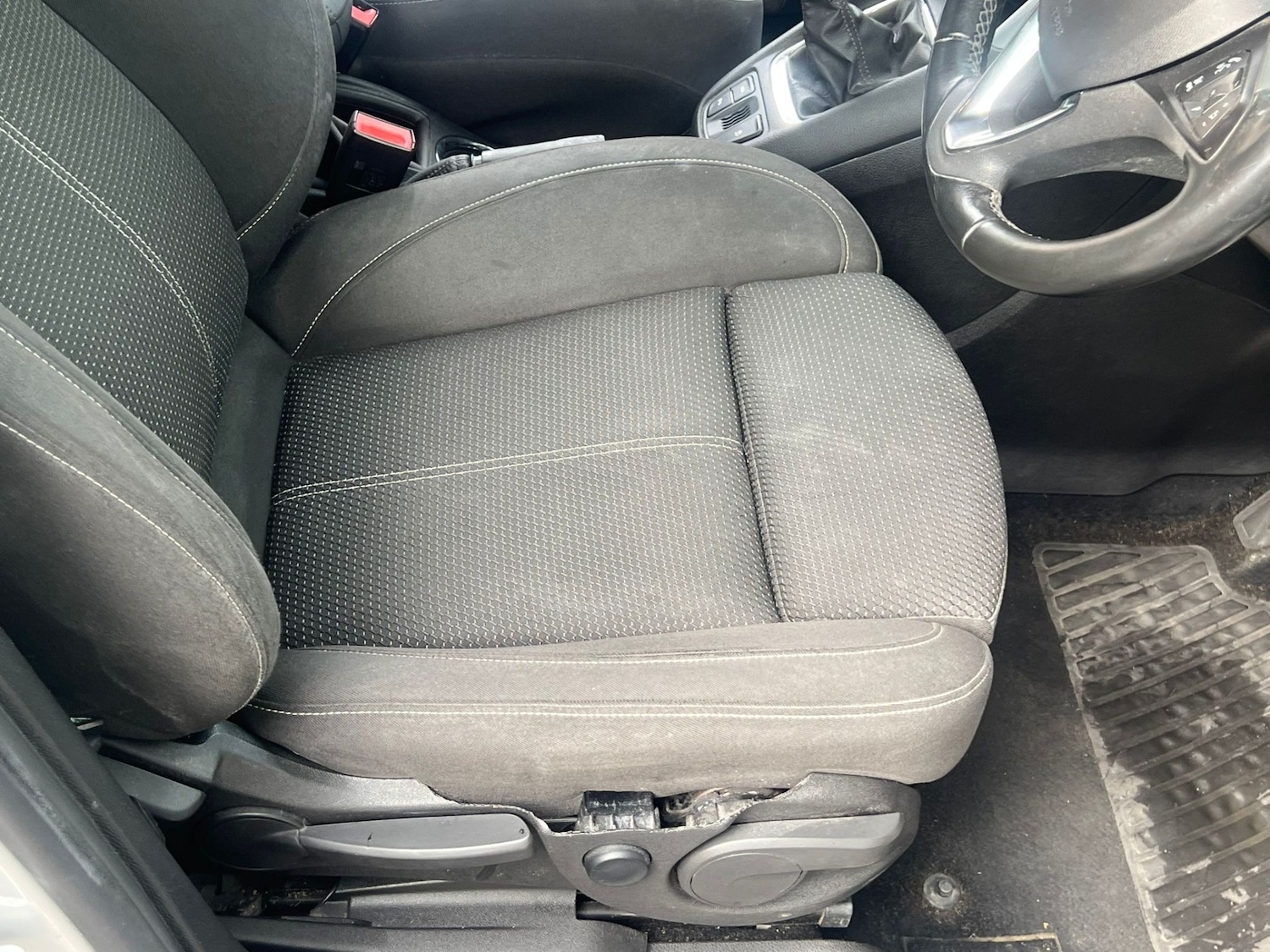 Used Vauxhall Zafira 2017 for sale - 76358284: Photo 17