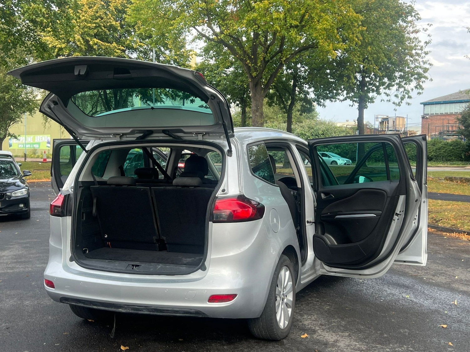Used Vauxhall Zafira 2017 for sale - 76358284: Photo 6