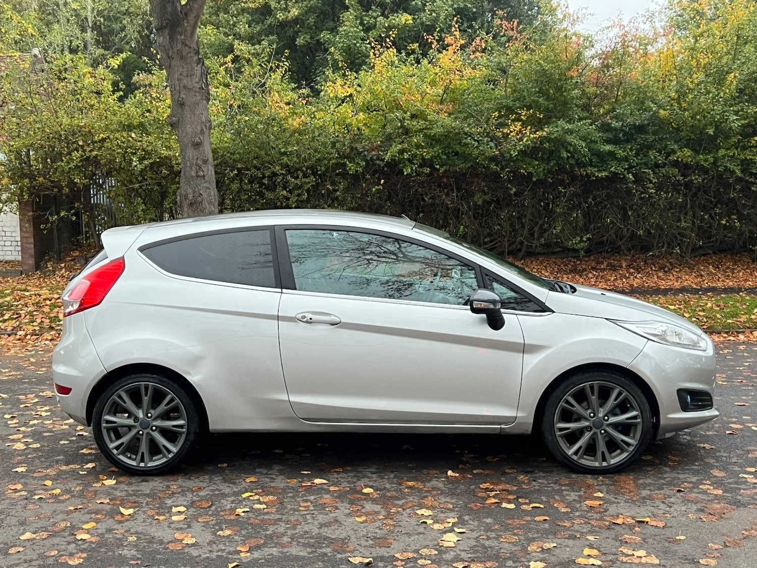 Used Ford Fiesta 2014 for sale - 76364305: Photo 32